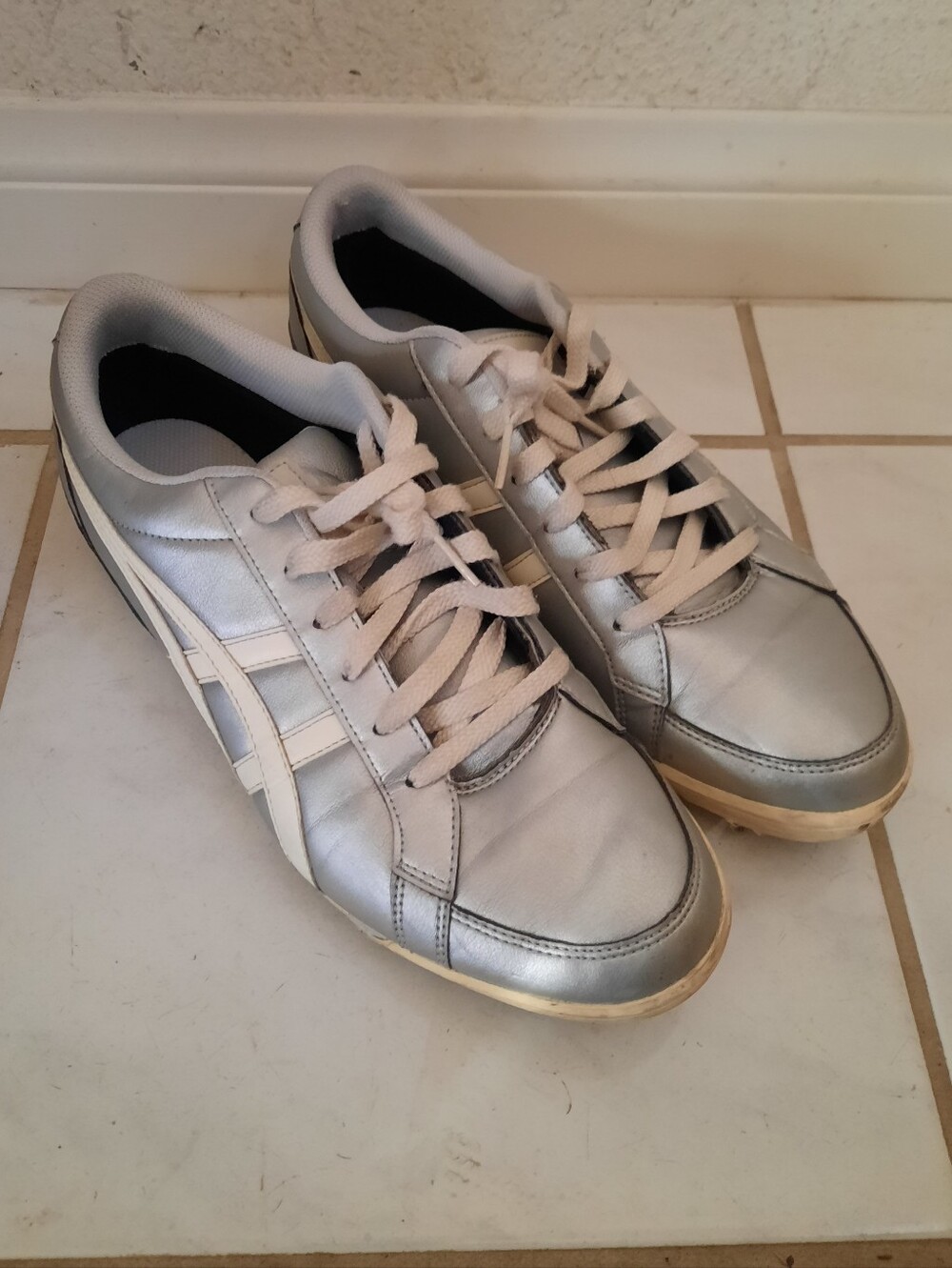 Women's Asics Size 11 Silver White Athletic Sneakers
